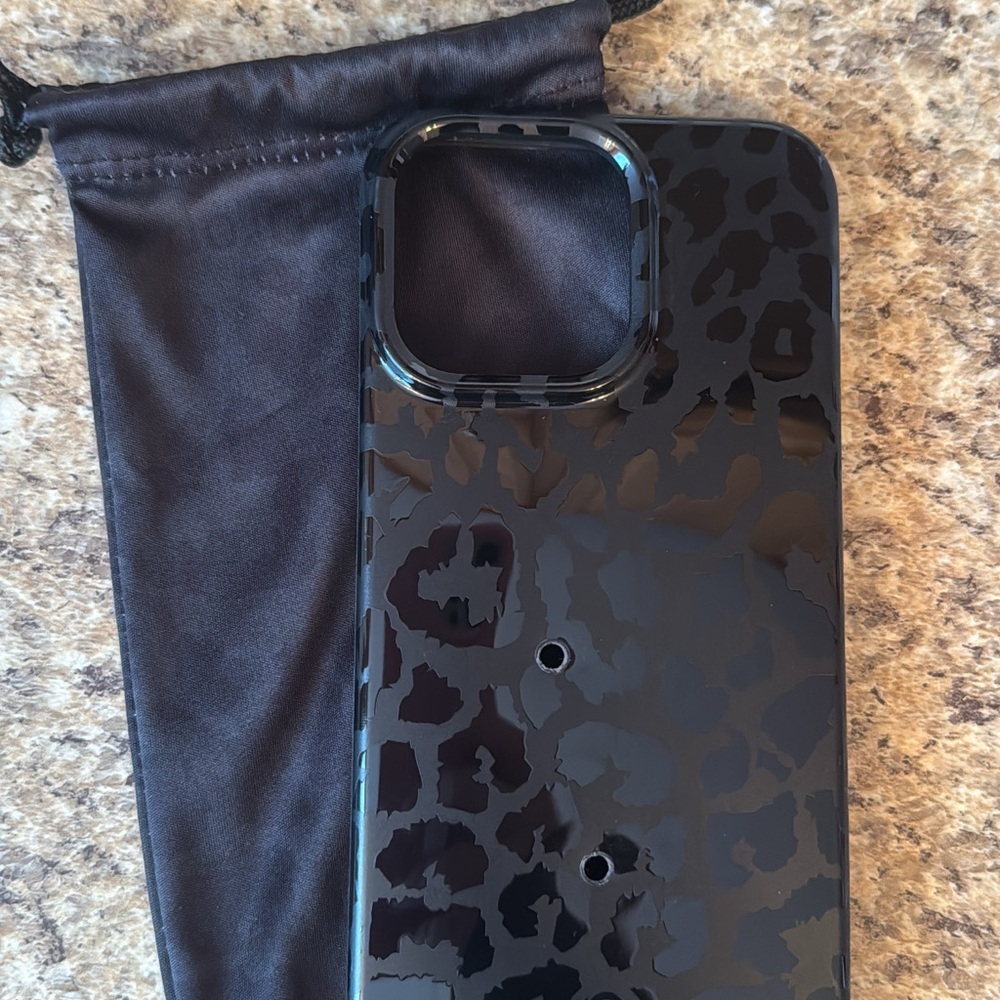 Black Leopard Print iPhone 15 Pro Max Loopy Case